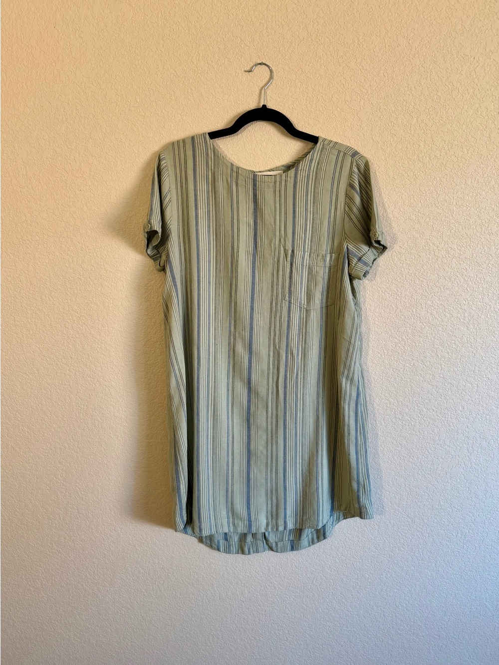Short-Sleeve Linen Shift Dress - Sage Green